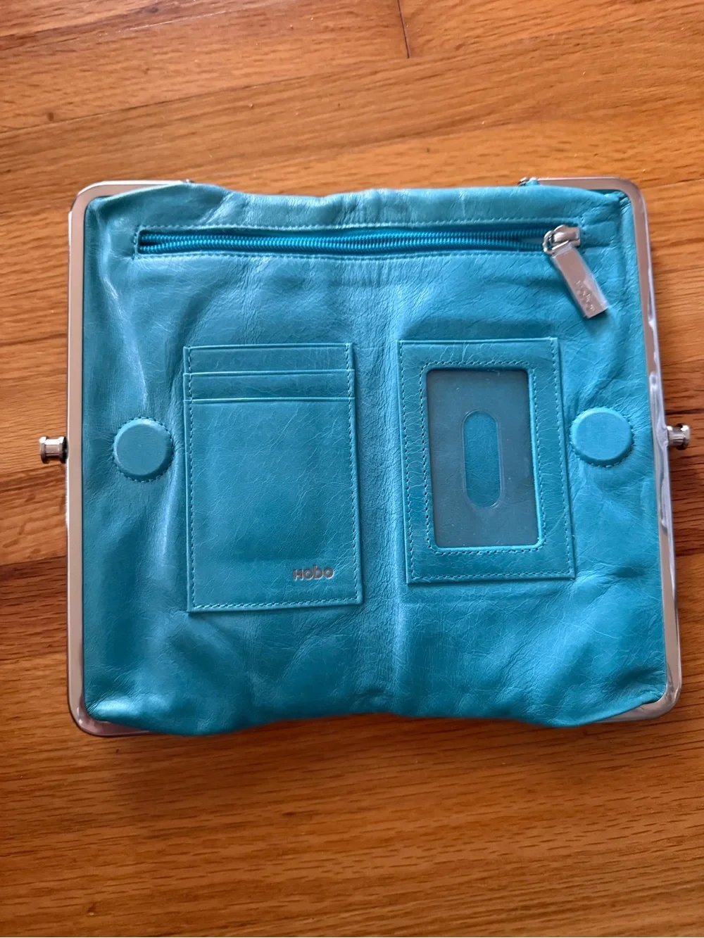 N/A sleek turquoise